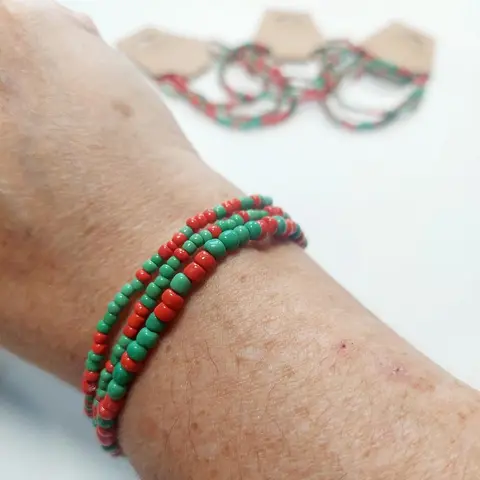 Christmas Beaded Bracelet Set: Red, Green, and Clear Glass